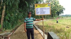 Mempermudah Akses Para Petani Pemerintah Desa Sidomulyo Bangun Talud Penahan Tanah Jalan Usaha Tani